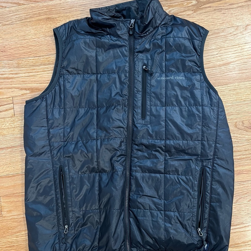 Vineyard vines puffer vest